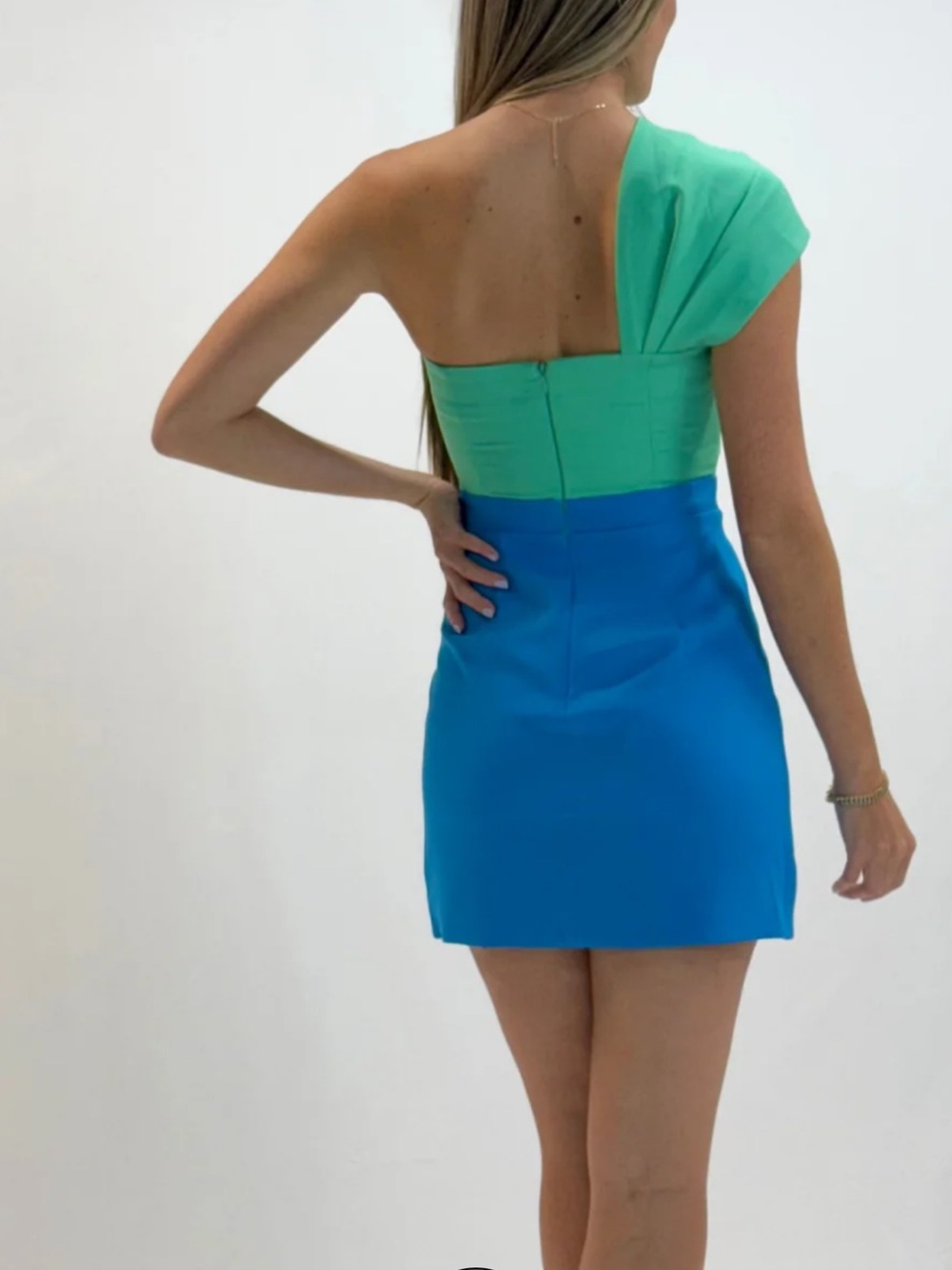 DO+BE Twist-Front Two-Tone Mini Dress in Aqua & Blue - Picture 3 of 5